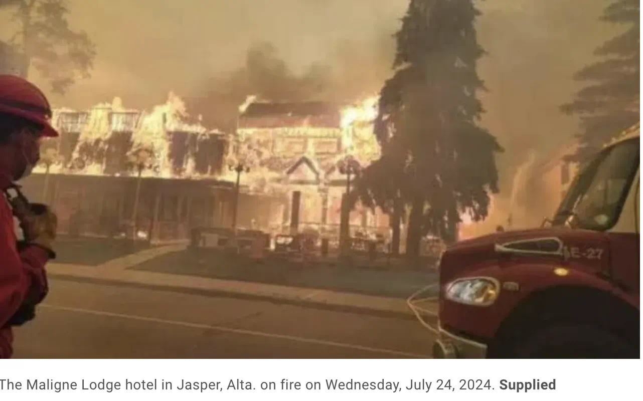山火持续蔓延，加拿大历史名城贾斯珀被大火摧毁